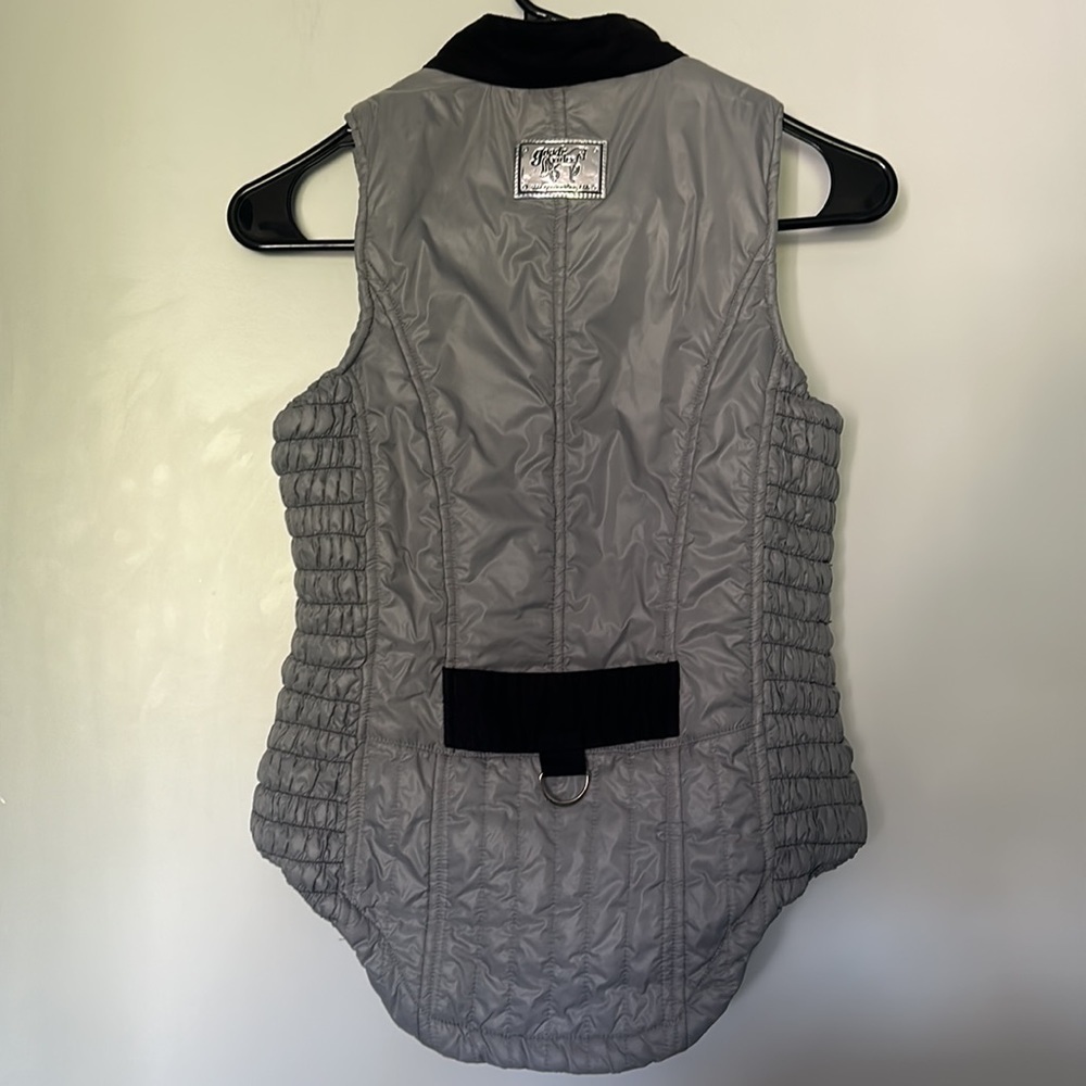 Good Rider Silver & Black Equestrian Rider Light Puff Vest - Picture 2 of 11